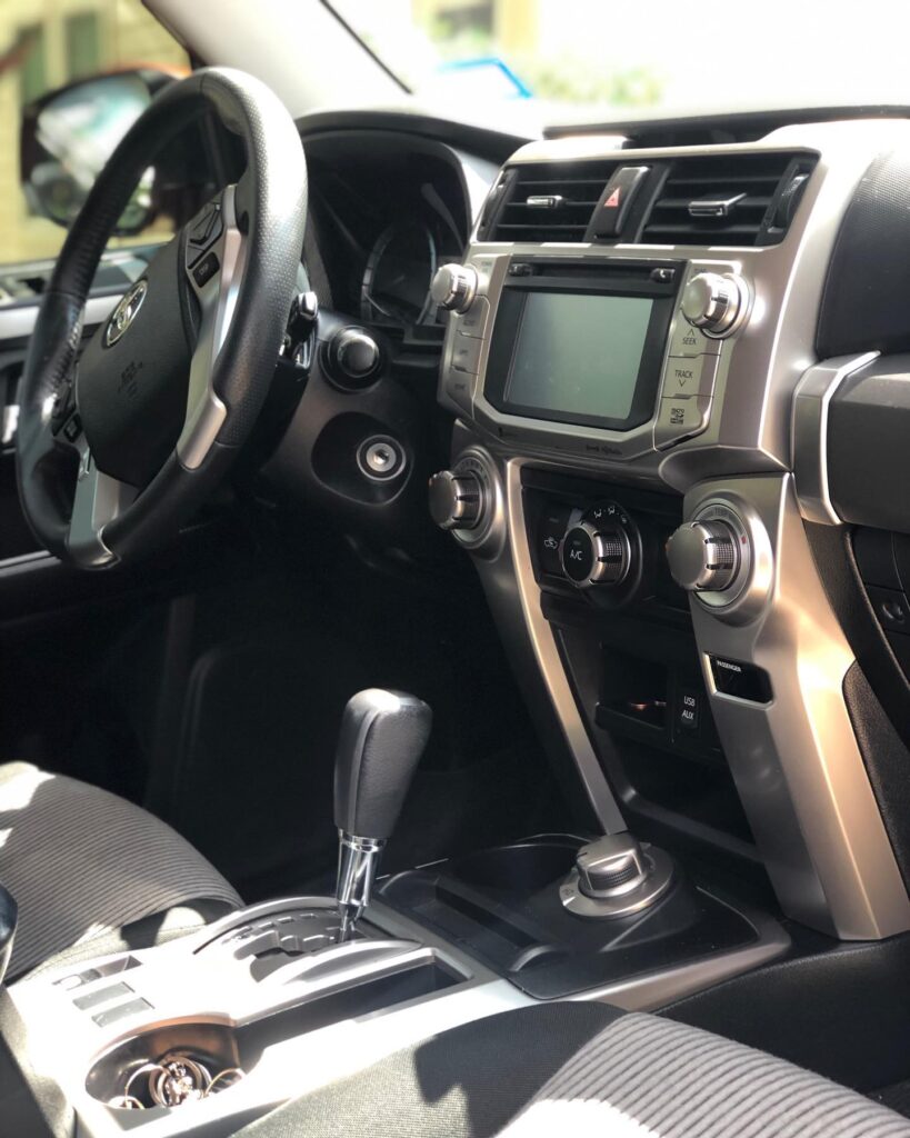 detail-inside car